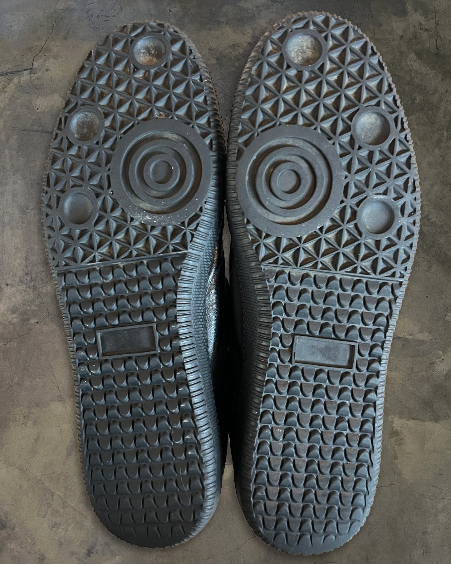 MAISON MARGIELA BLACK OUT FUTURE LOW