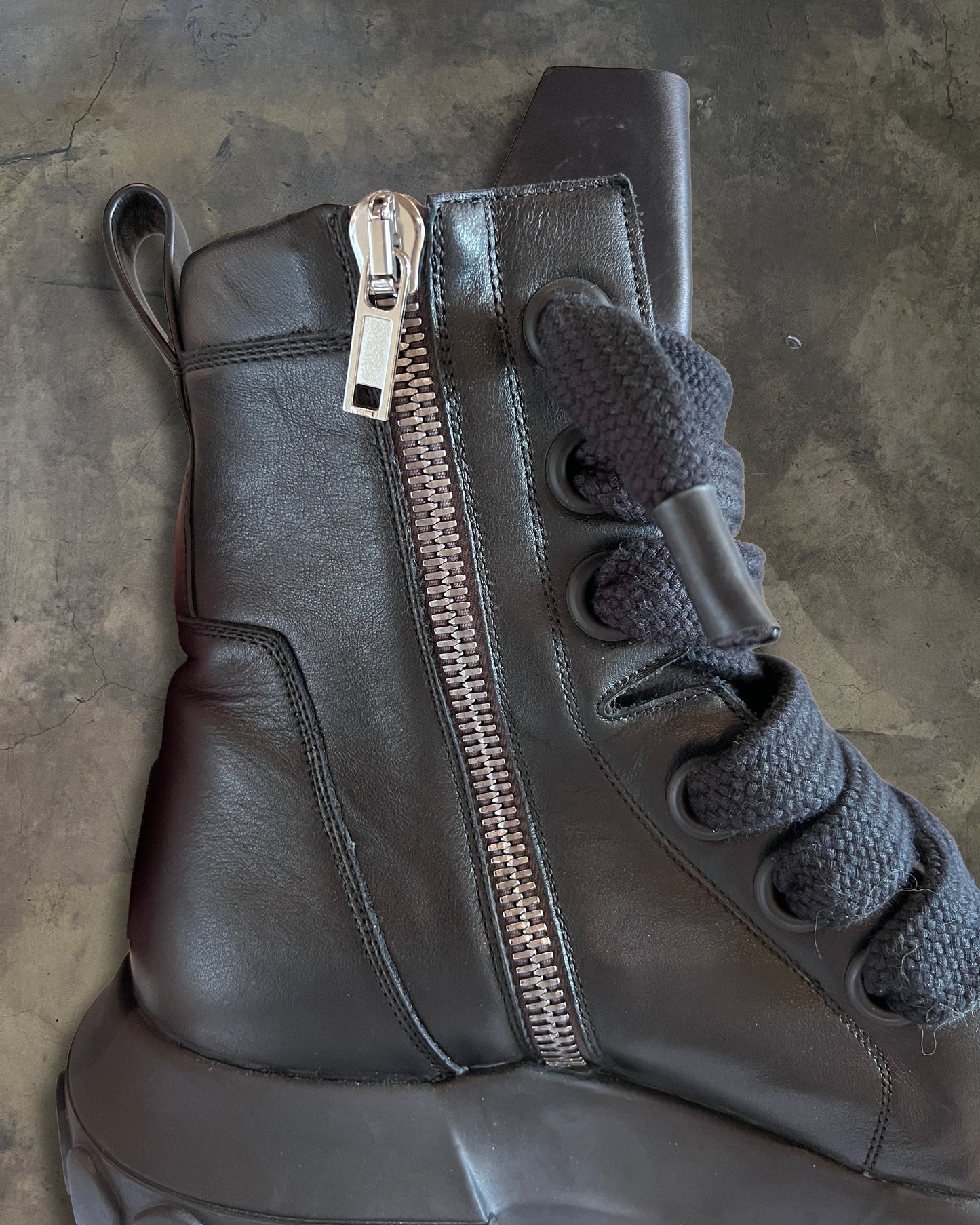 RICK OWENS SS2024 "LIDO" BOZO TRACTORS BOOTS