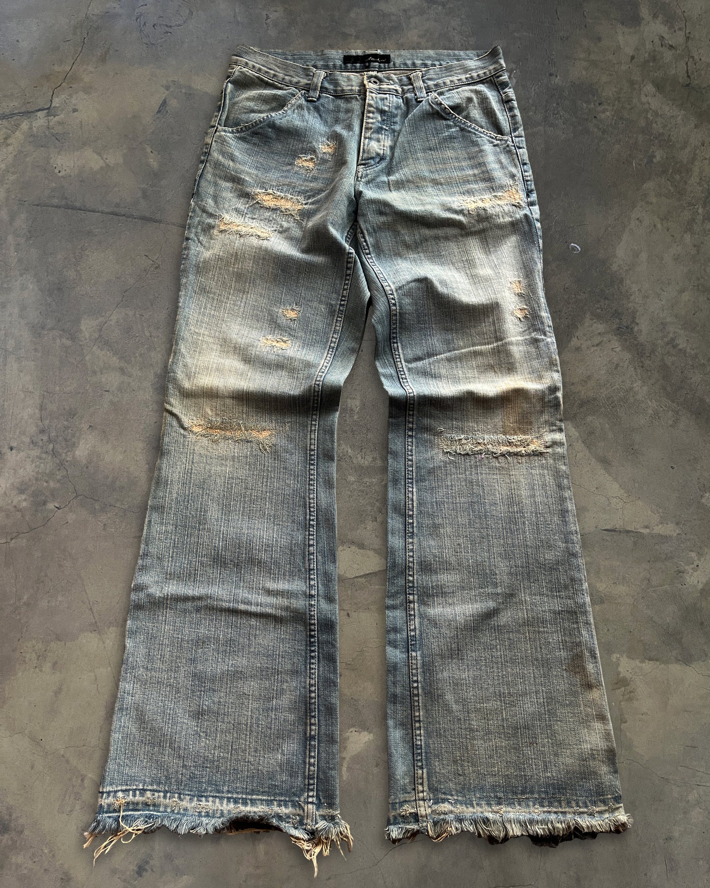 ATTACHMENT BAGGY WASH DENIM ★★★