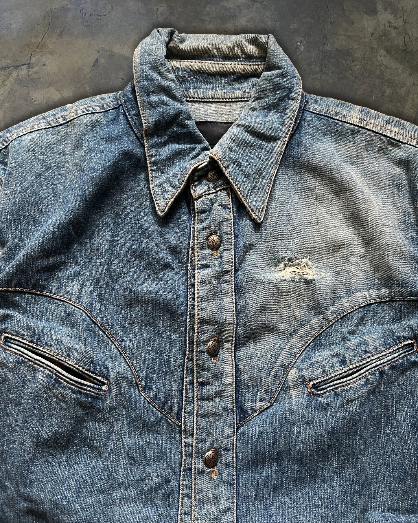 ISAMU KATAYAMA BACKLASH LEATHER REPAIR DENIM SHIRT ★★★