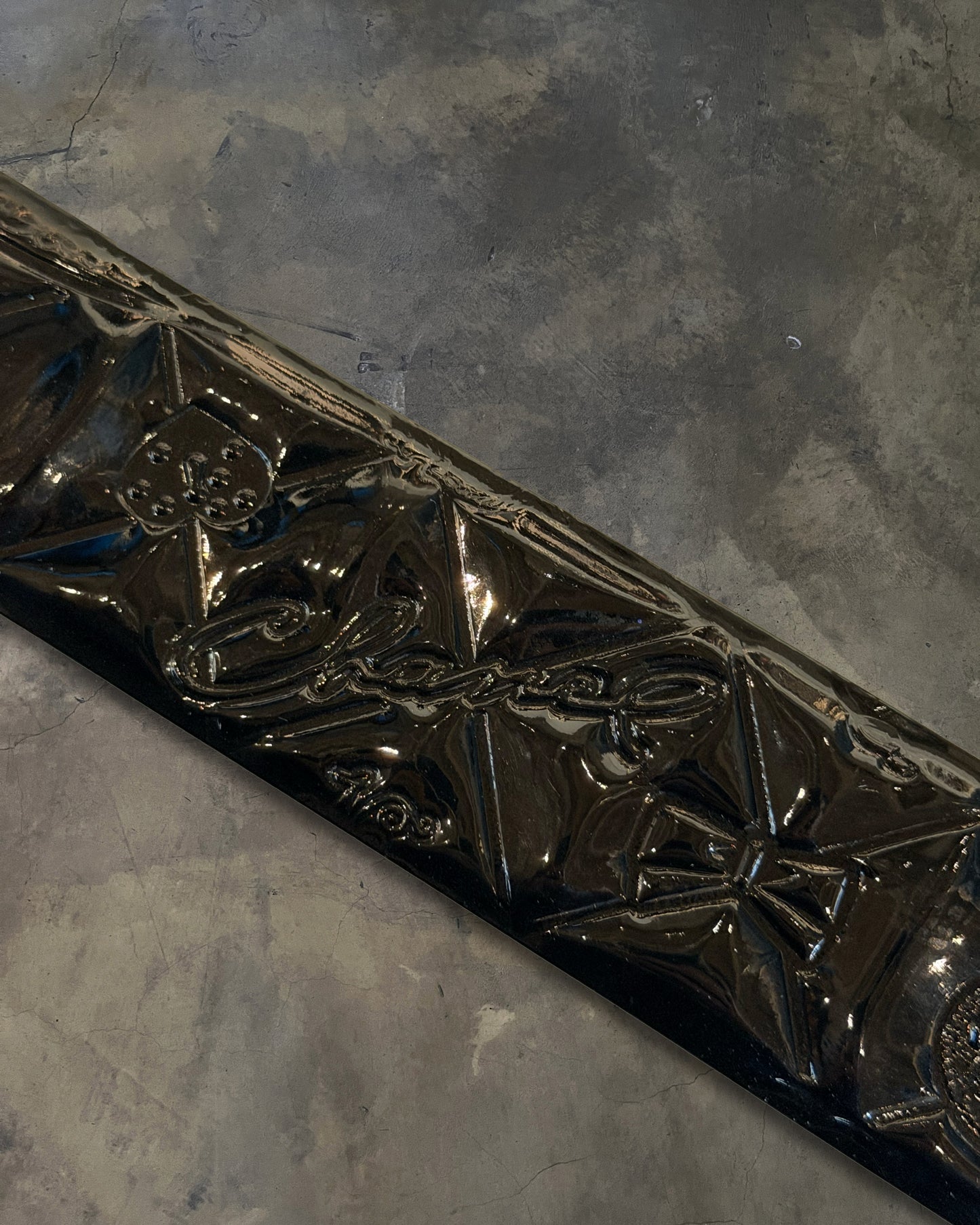 CHANEL CC QUILTED PATENT LEATHER BELT