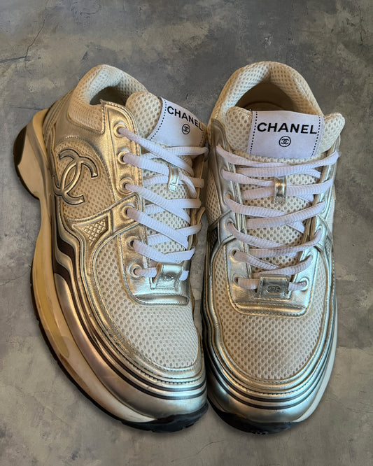 CHANEL CC LOGO METALLIC SNEAKERS