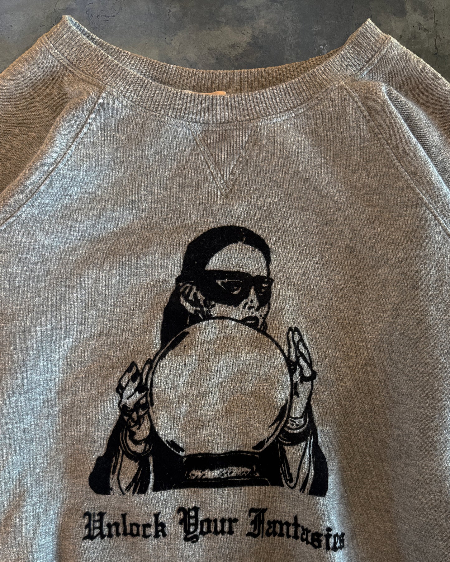CELINE FW2019 "UNLOCK YOUR FANTASIES" RAGLAN CREWNECK