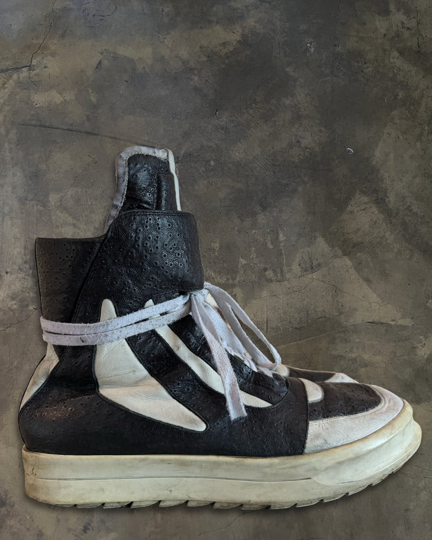 CAMILLA SKOVGAARD OSTRICH LEATHER HIGH TOPS
