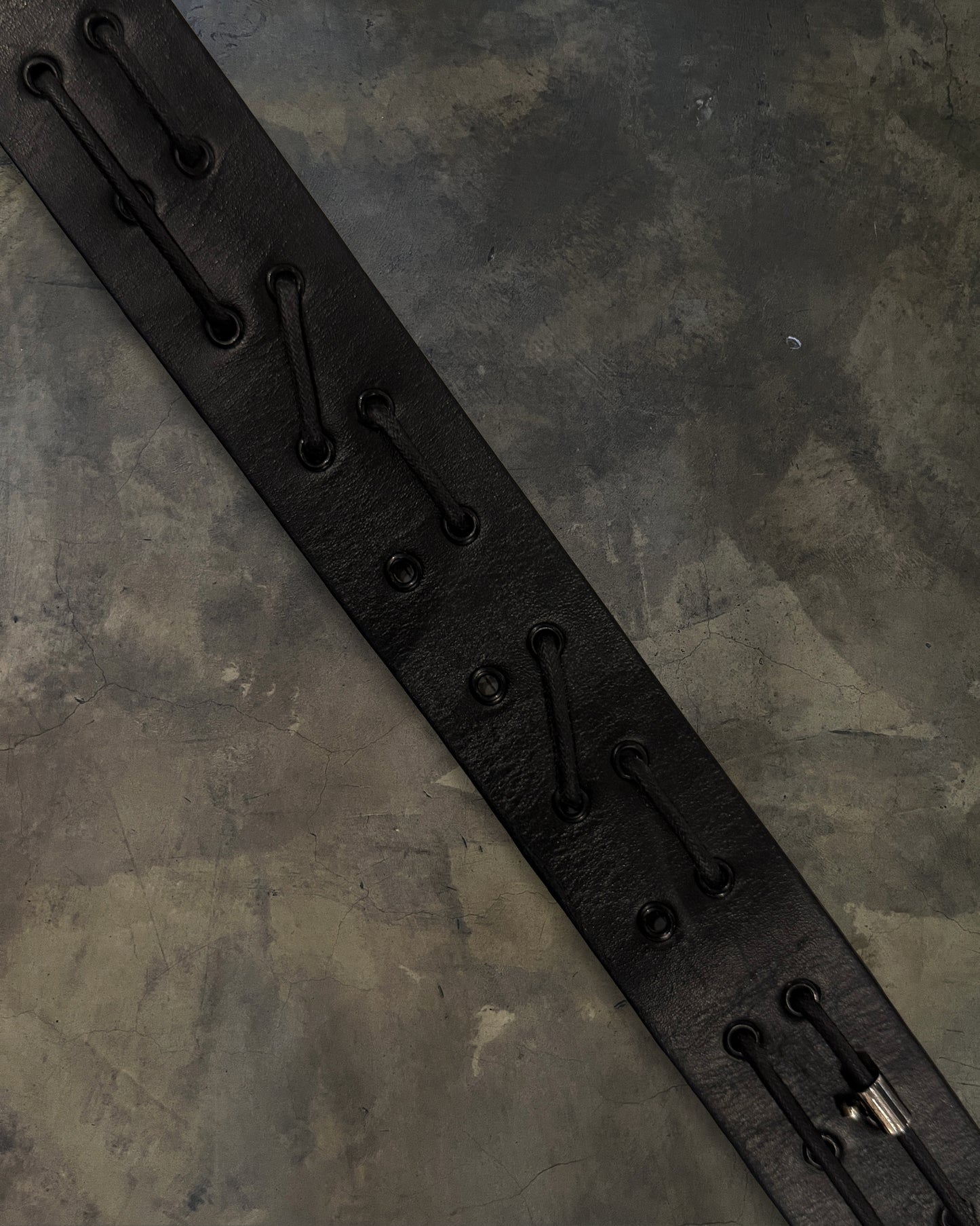 DIOR HOMME SS2004 "STRIP" GROMMET LACED BELT