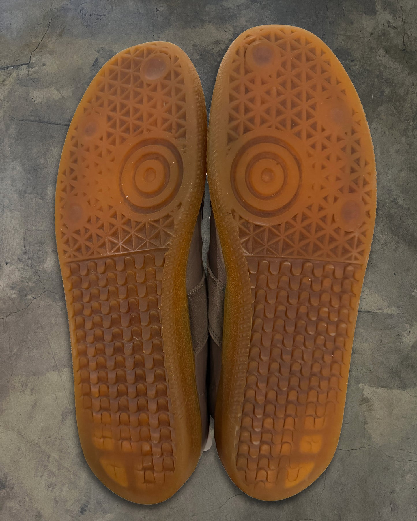 MAISON MARGIELA GAT DUST 42