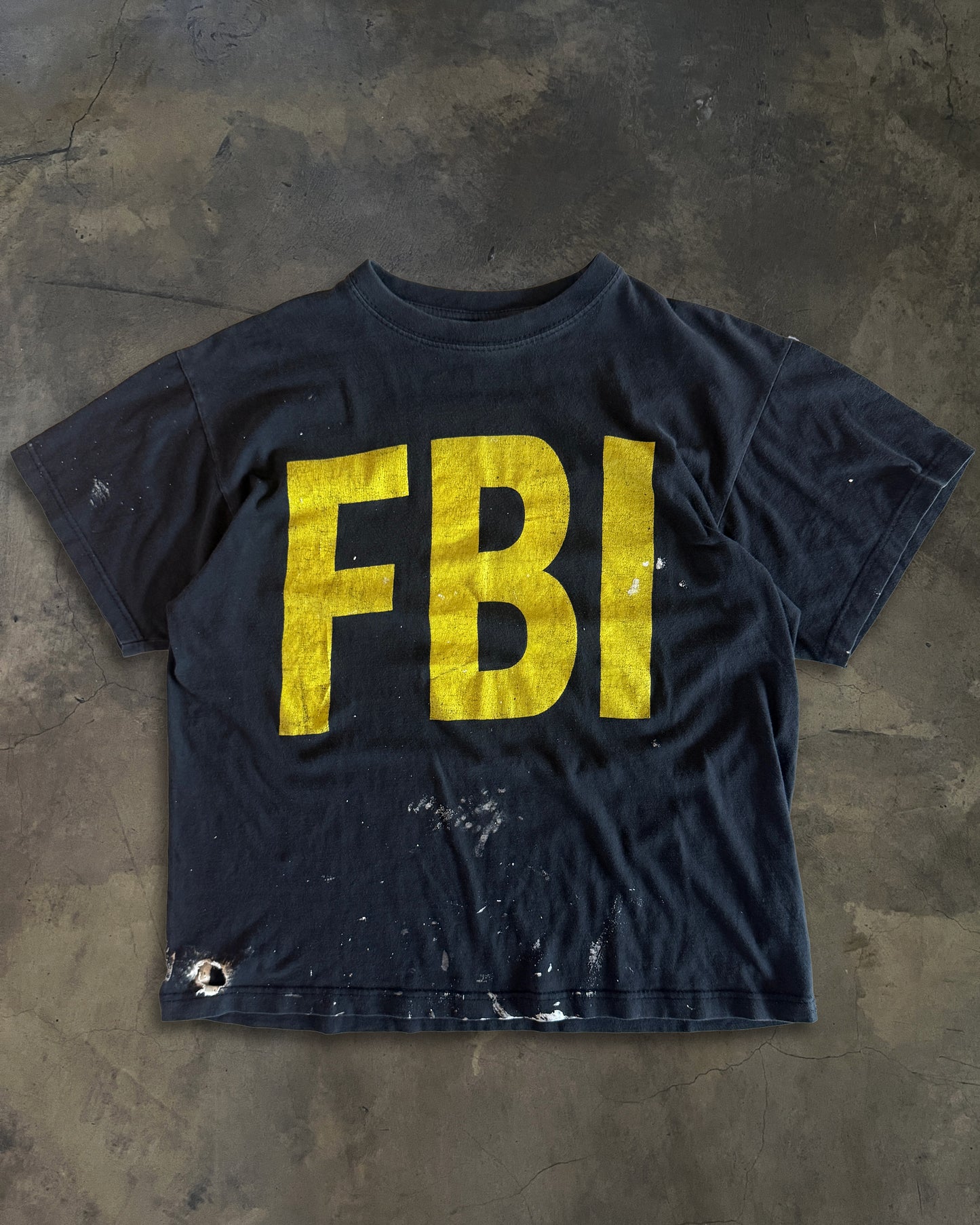 VINTAGE THRASHED FBI TEE