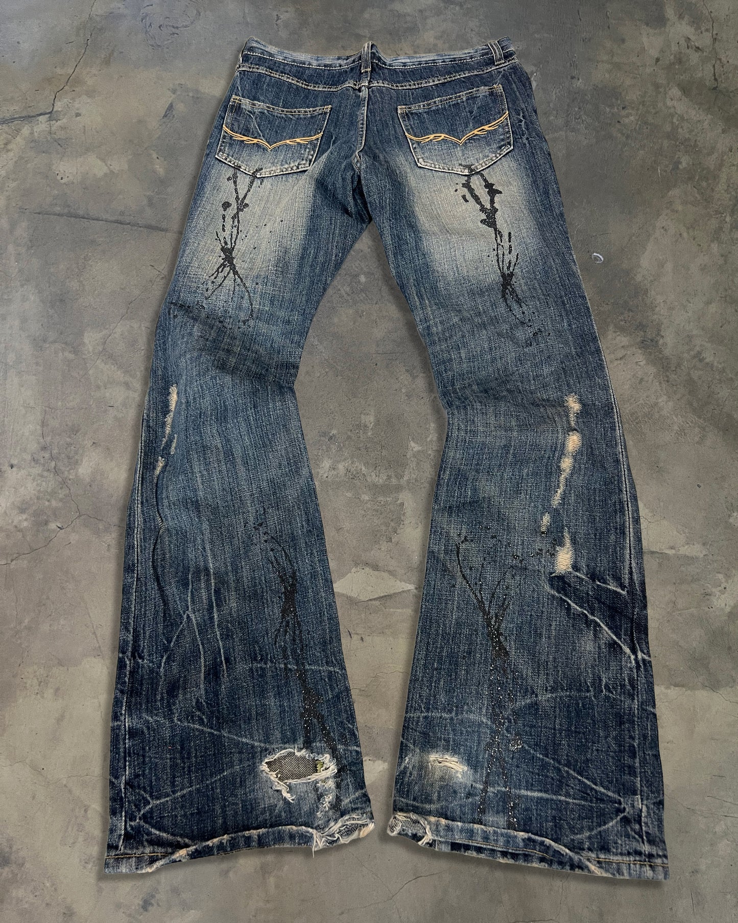 FUGA DISTRESSED BELL BOTTOM PAINT SPLATTER DENIM