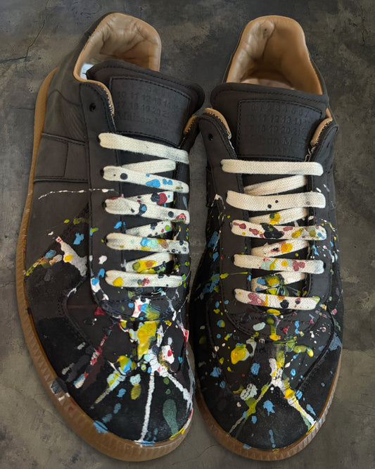 MAISON MARGIELA BLACK SPLATTER GAT 42