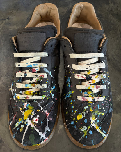 MAISON MARGIELA BLACK SPLATTER GAT 42