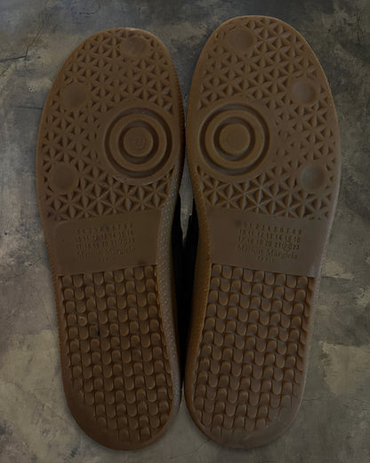 MAISON MARGIELA BLACK SPLATTER GAT 42