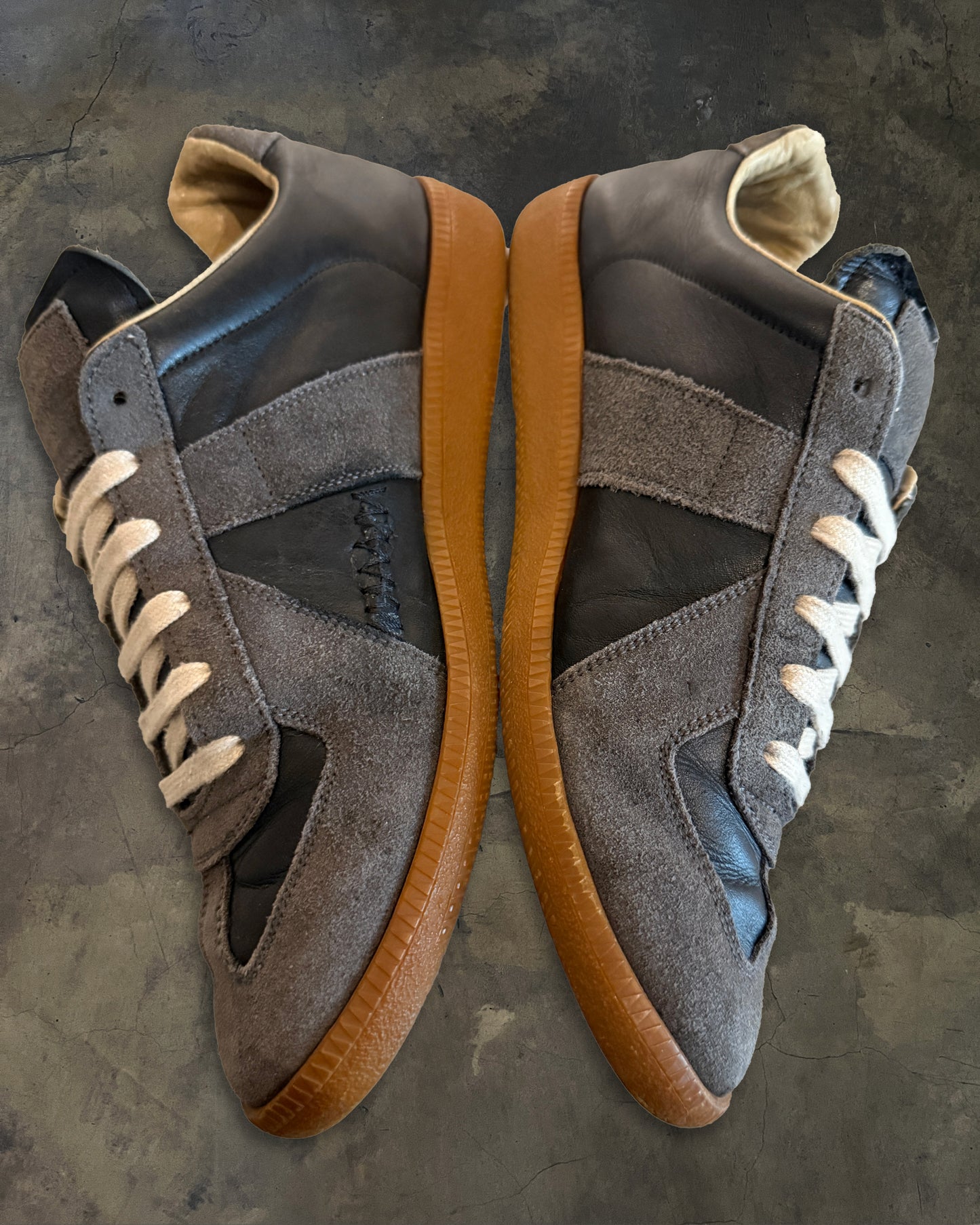 MAISON MARGIELA BLACK GATS