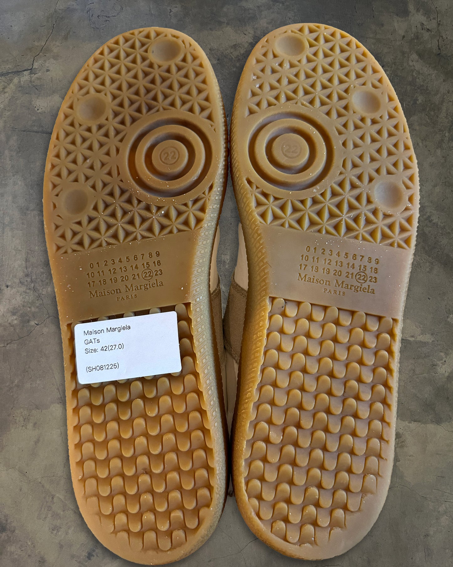 MAISON MARGIELA WHITE GAT 42