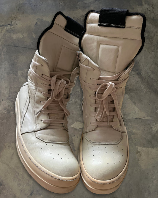 RICK OWENS AW2012 "MOUNTAIN" MILK GEOBASKET