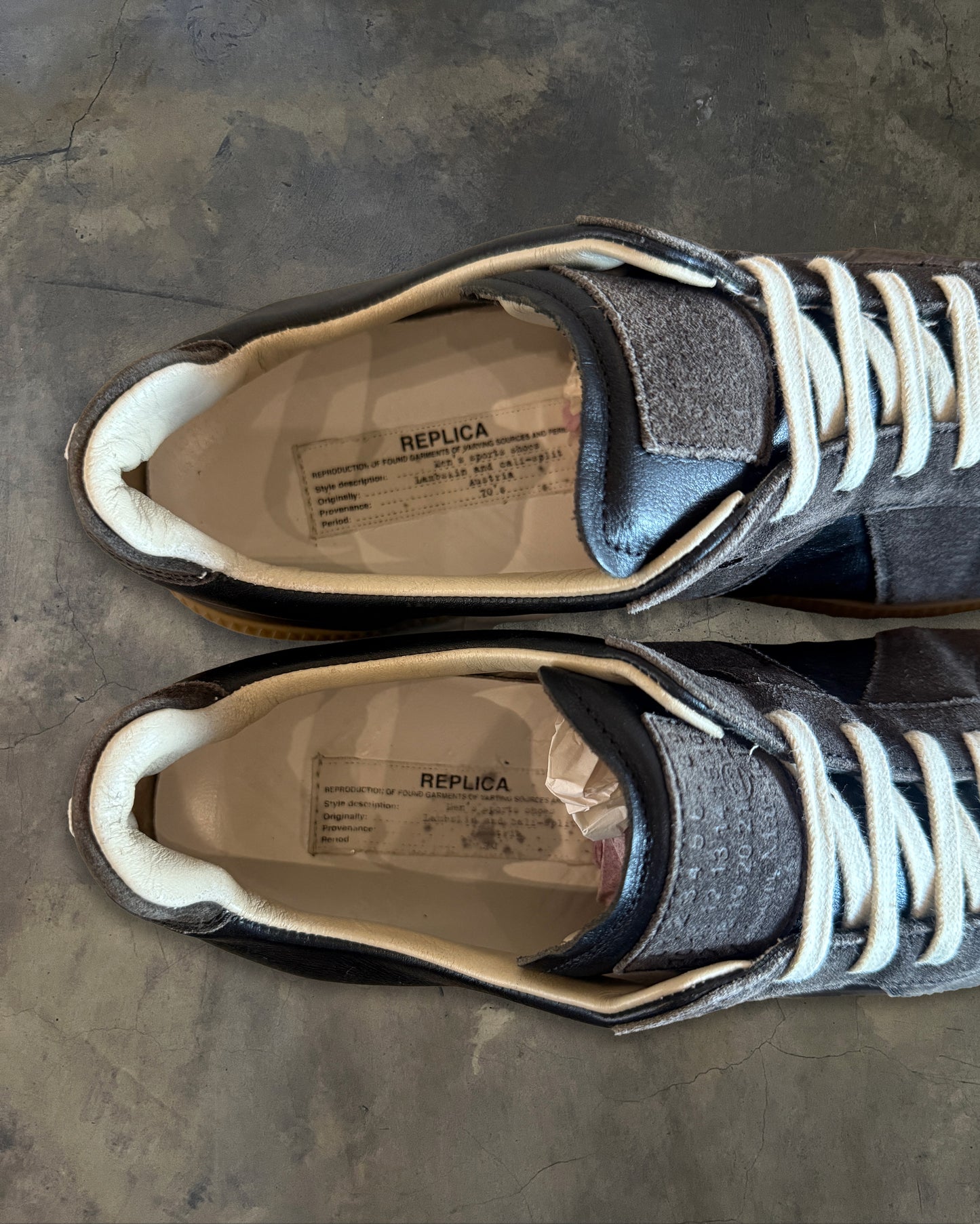 MAISON MARGIELA BLACK GAT 42