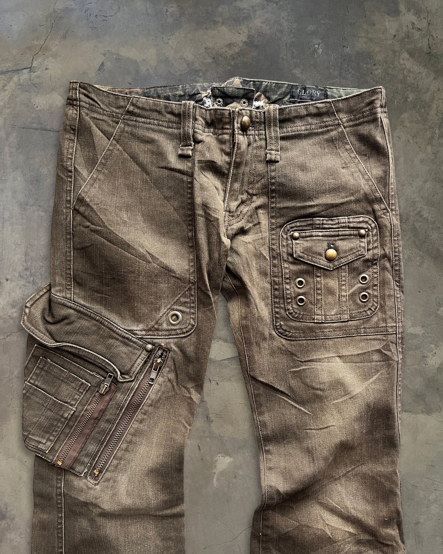 GLORY MULTI-POCKETED CARGO DENIM ★★★