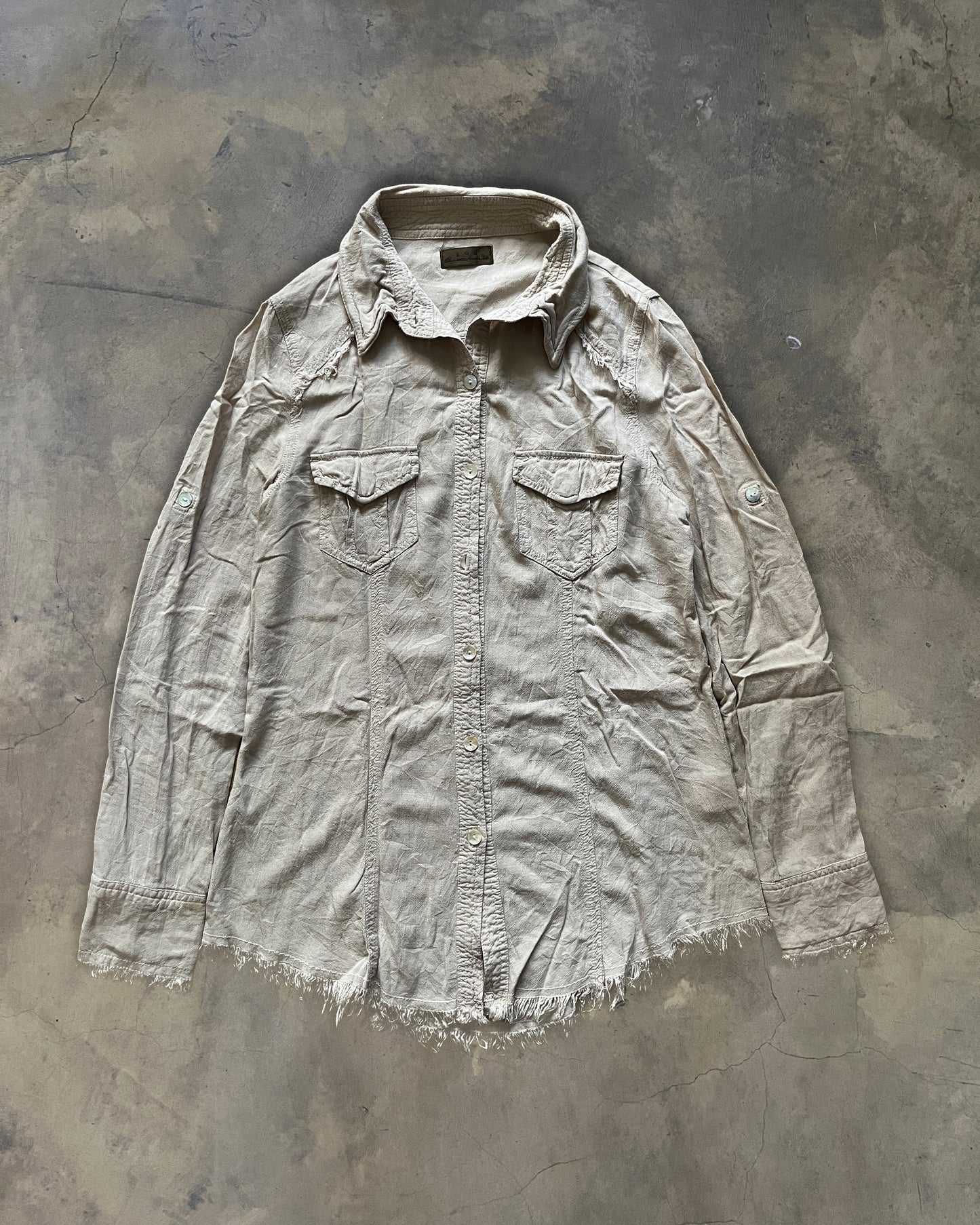 GOA DISTRESSED HEM BUTTON UP