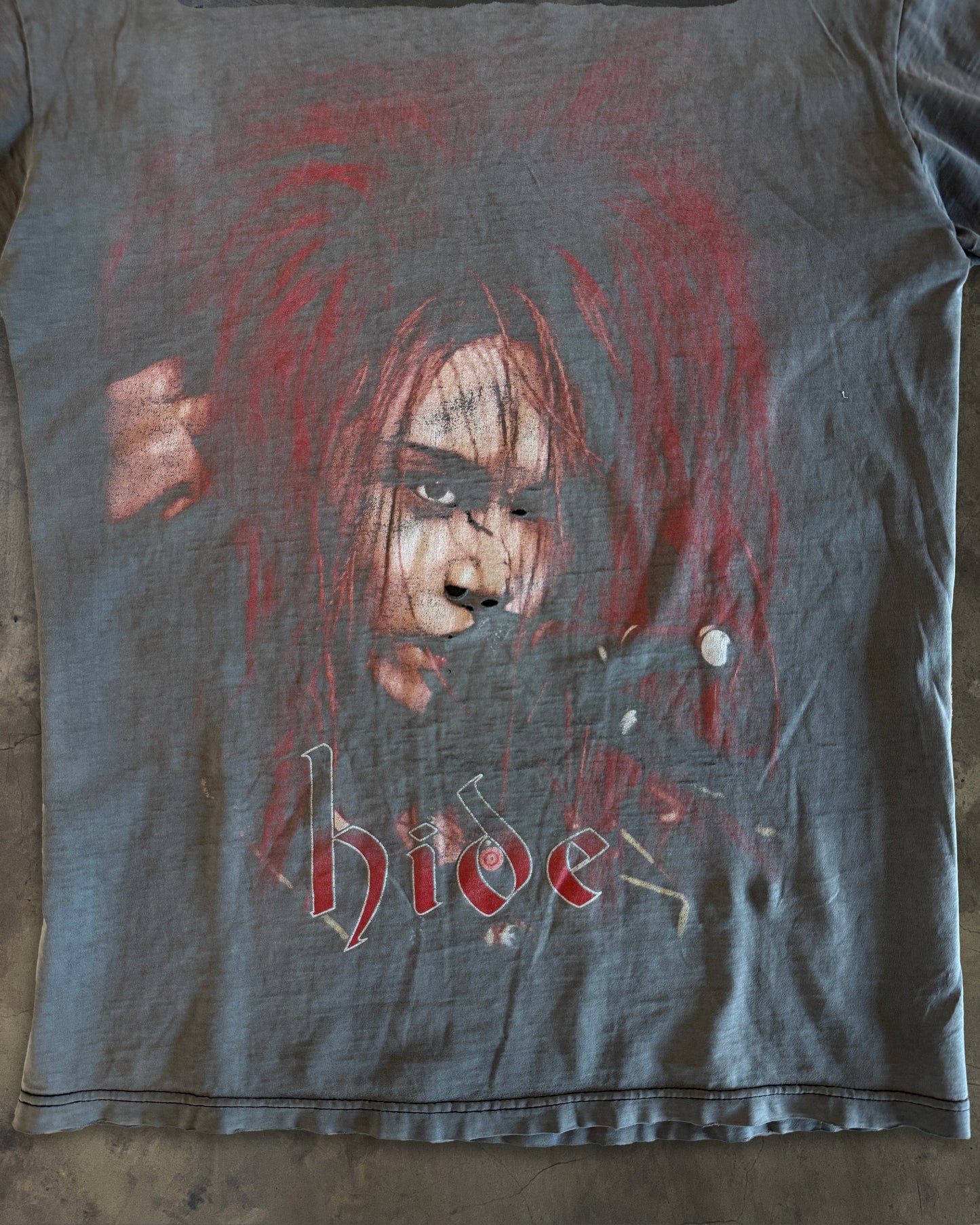 1990s FADED & DISTRESSED HIDE TEE