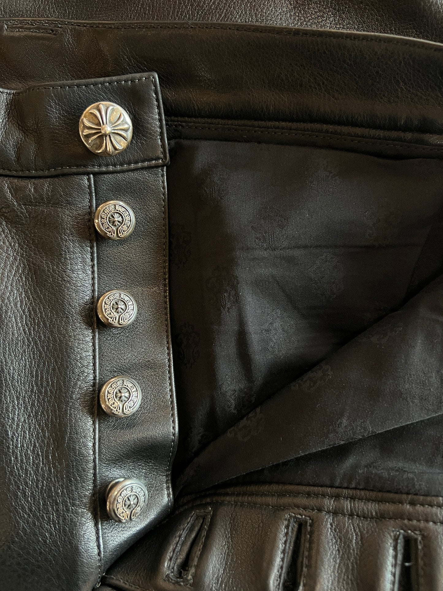 CHROME HEARTS FLEUR KNEE LEATHER PANTS