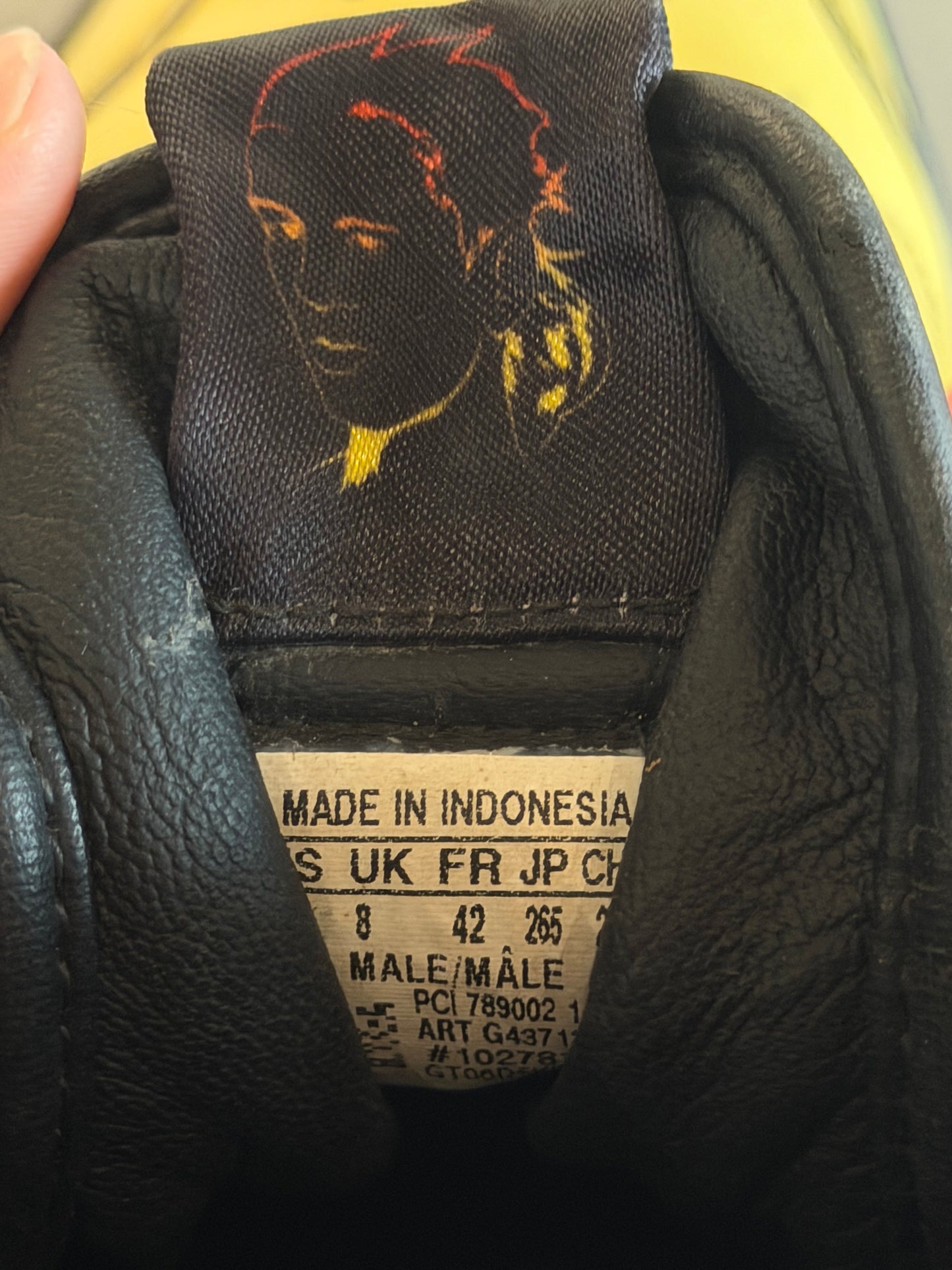 JEREMY SCOTTS X ADIDAS FLAME WINGS