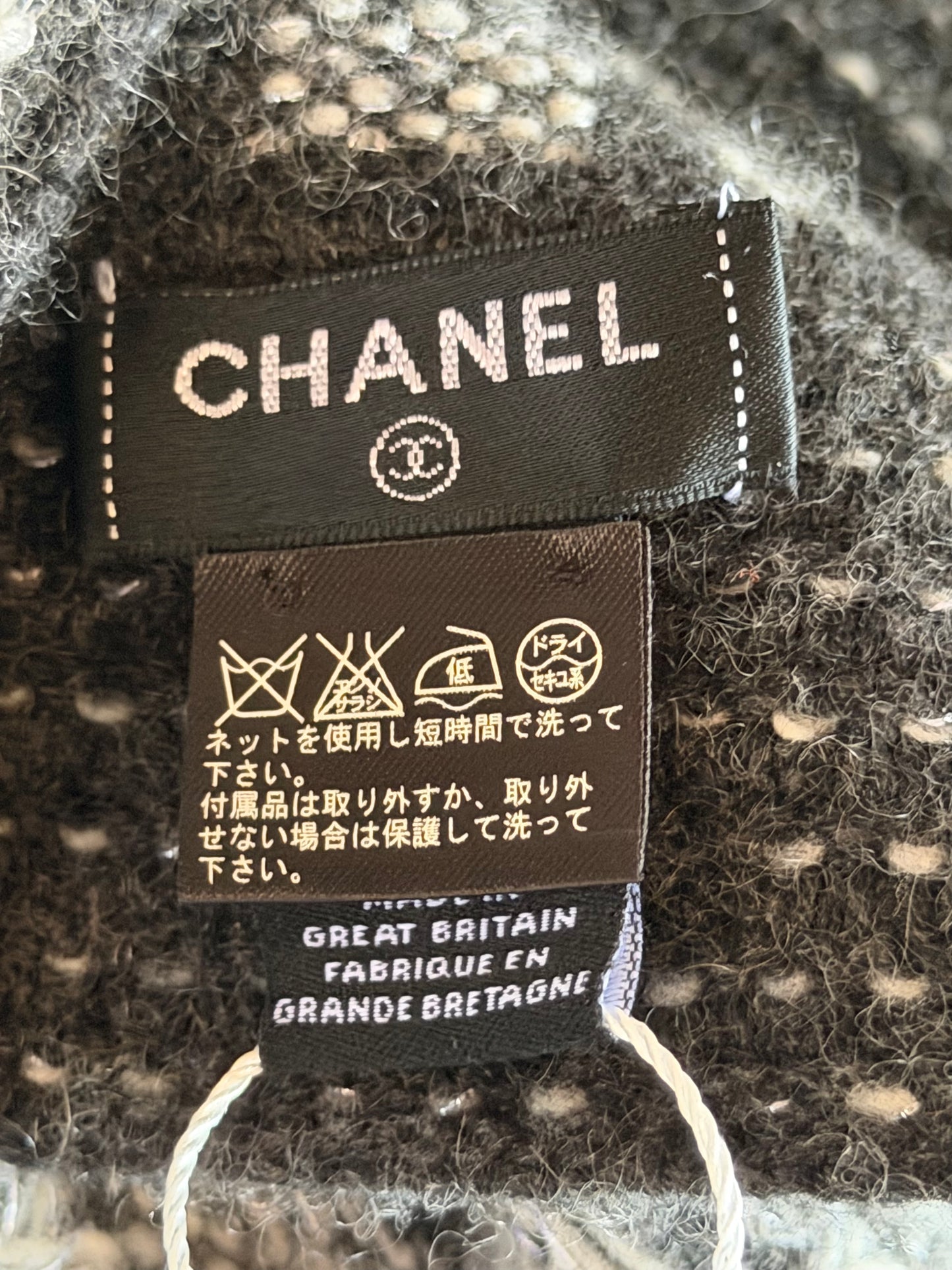 CHANEL 2016 CASHMERE CC BEANIE