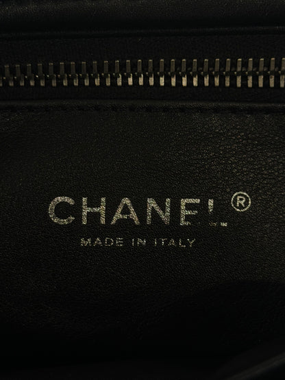 CHANEL 2011 WOOLED PYHTON ZIP SHOULDER BAG