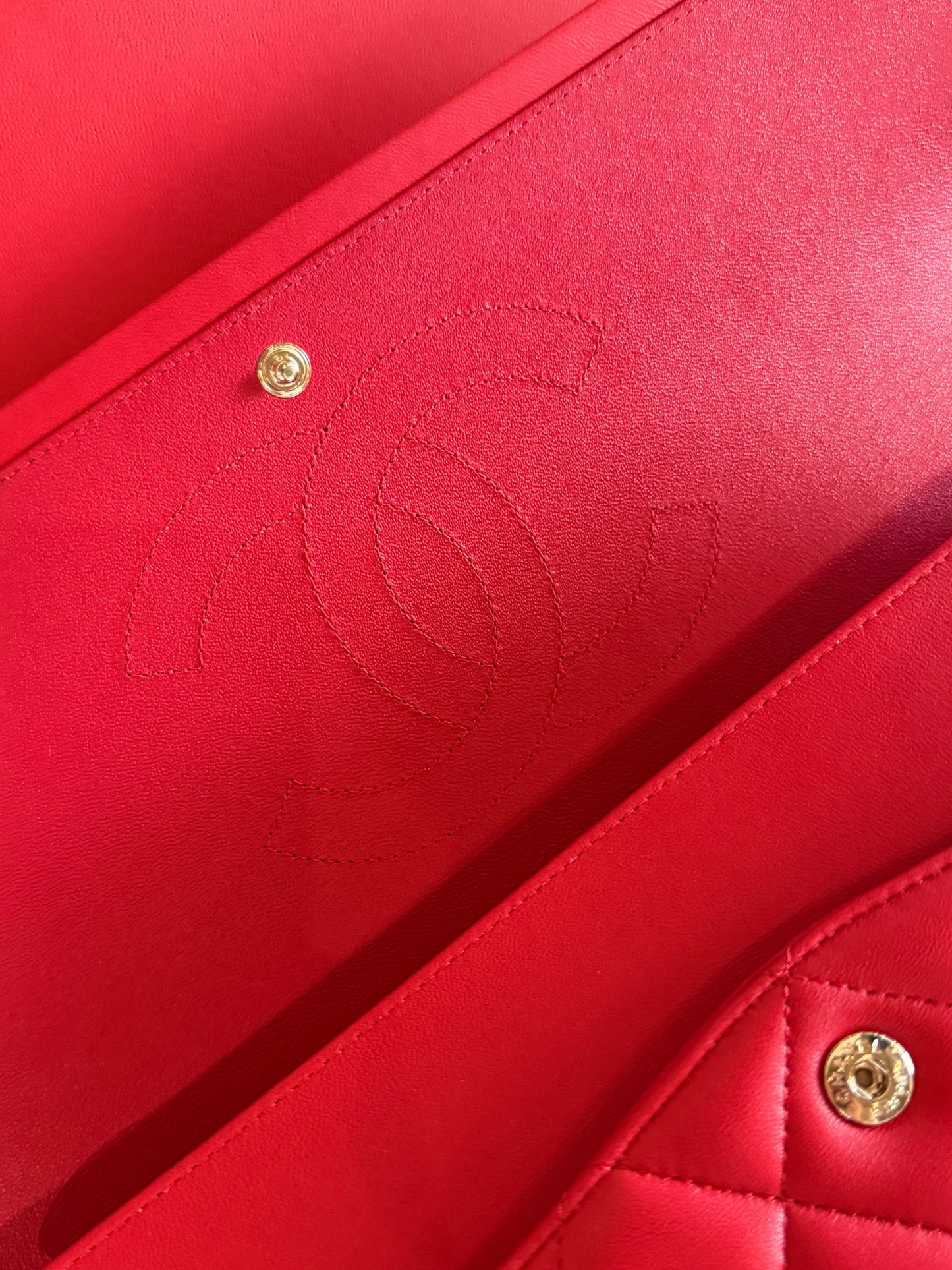 CHANEL 2013 RED QUILTED MAXI LAMBSKIN DOUBLE FLAP