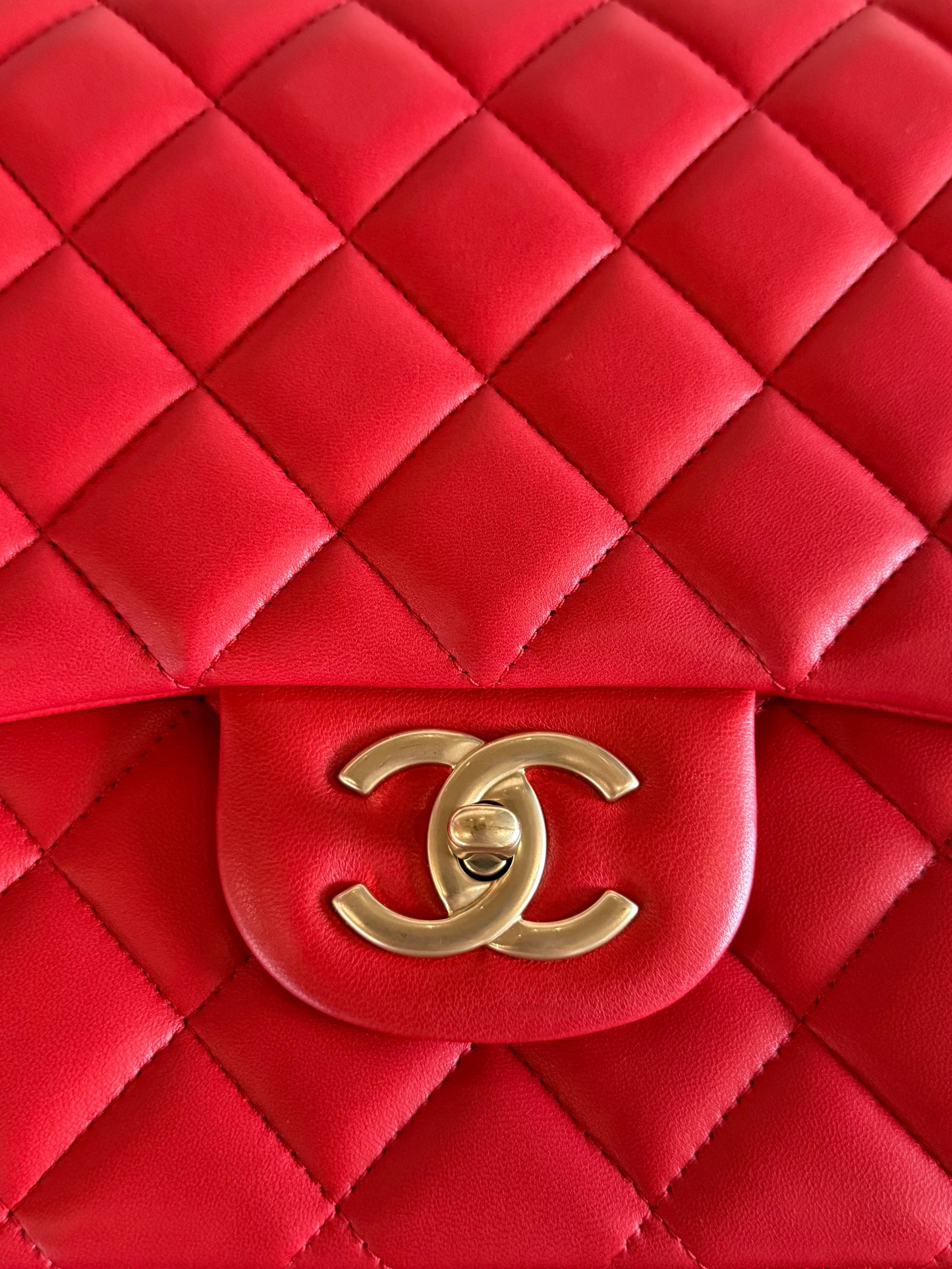 CHANEL 2013 RED QUILTED MAXI LAMBSKIN DOUBLE FLAP