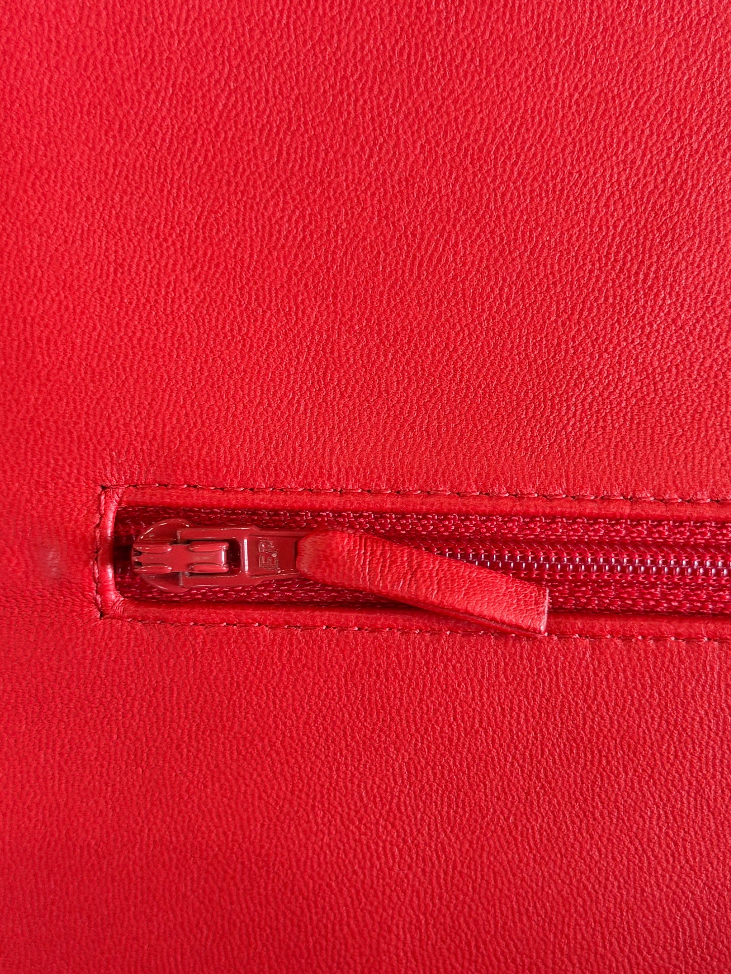 CHANEL 2013 RED QUILTED MAXI LAMBSKIN DOUBLE FLAP