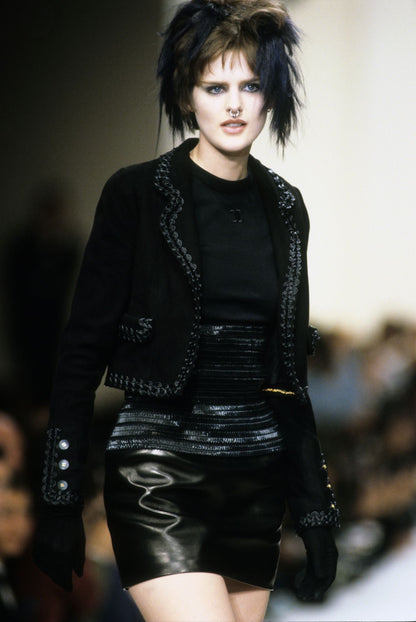 CHANEL SS1994 RUNWAY LOGO EMBROIDERED TEE