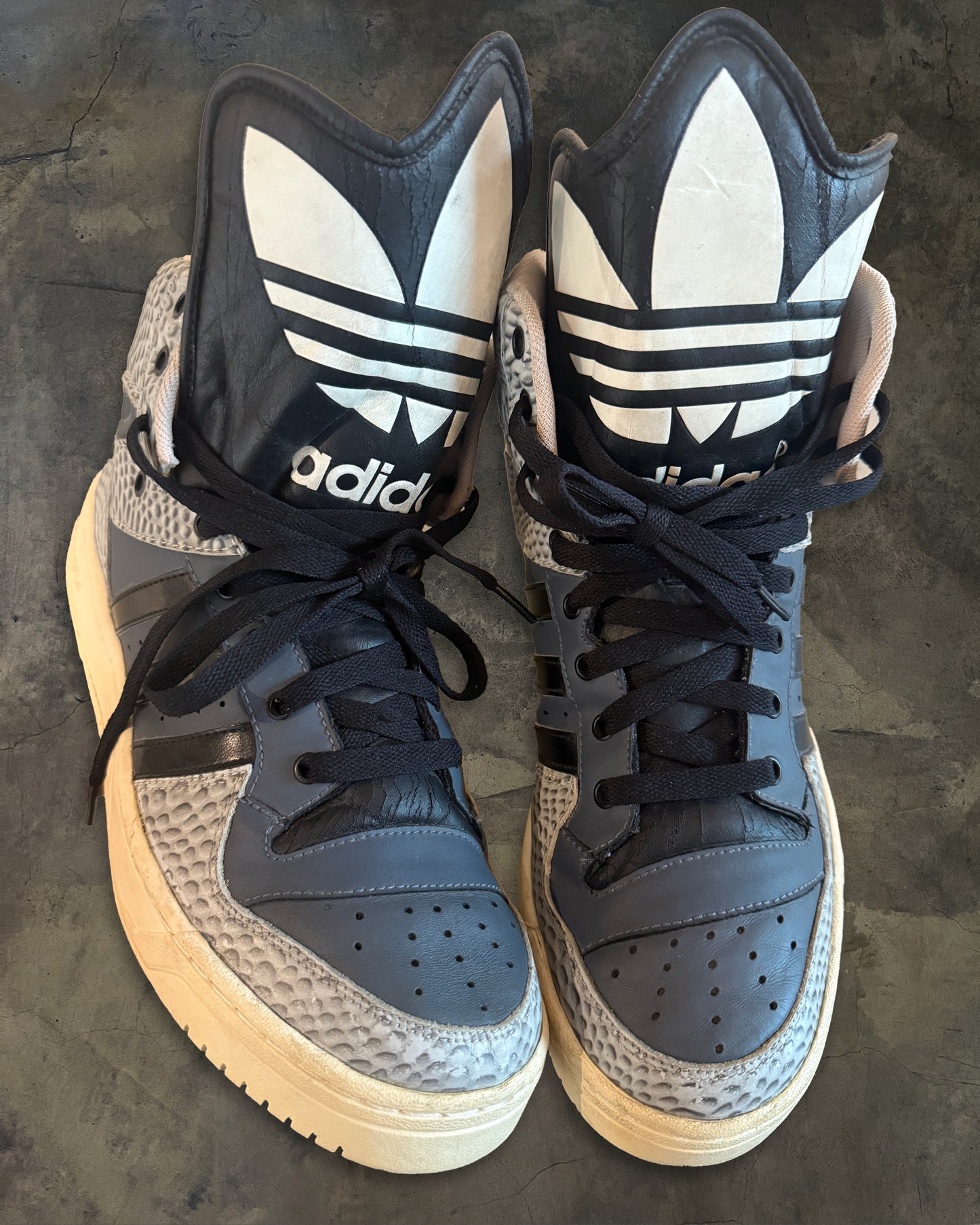 ADIDAS BIG LOGO HIGH TOP 11