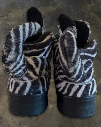 JEREMY SCOTT X ADIDAS ZEBRA SNEAKER
