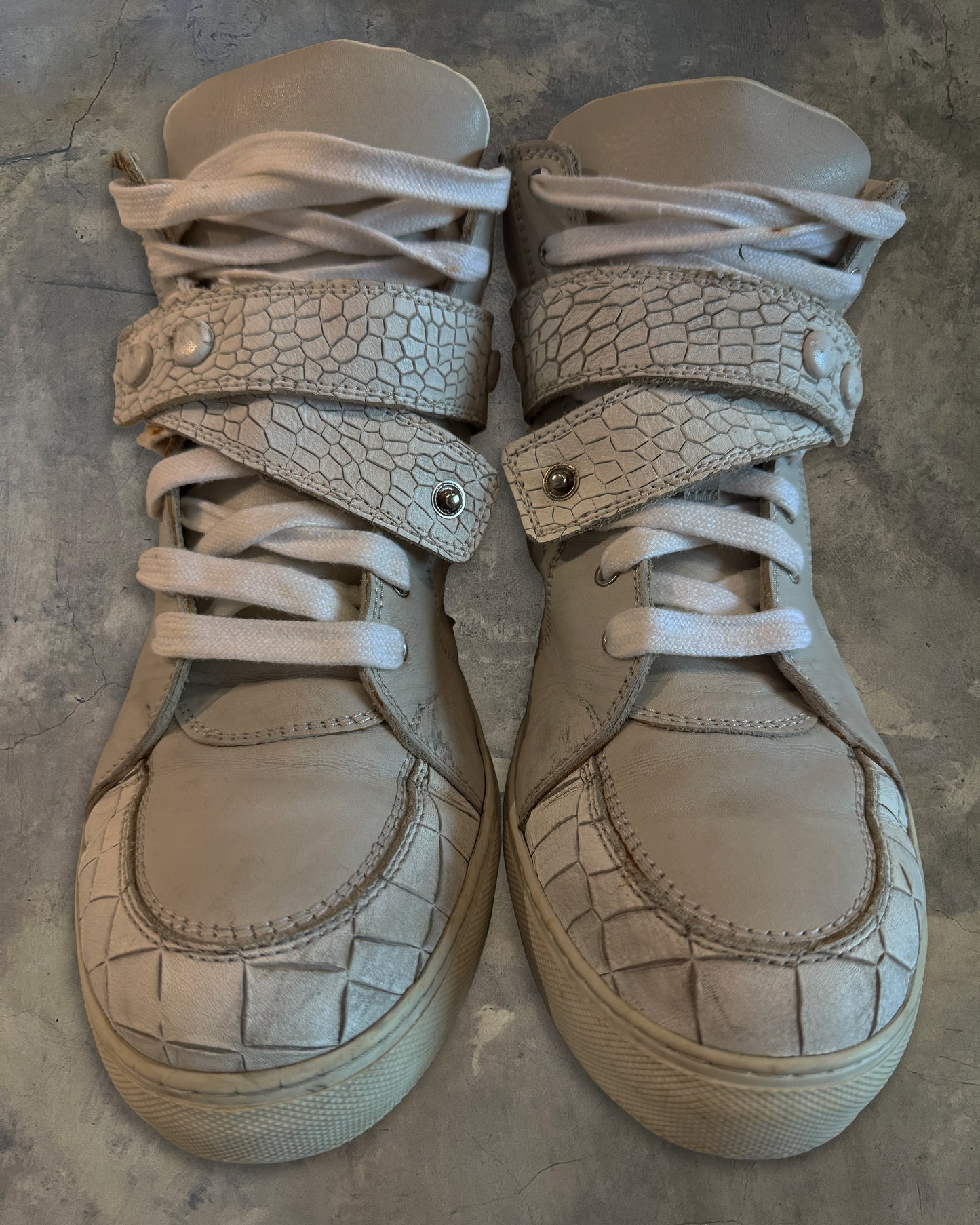 KRISVANASSCHE BLACK PRESS BUTTON STRAP SNEAKER