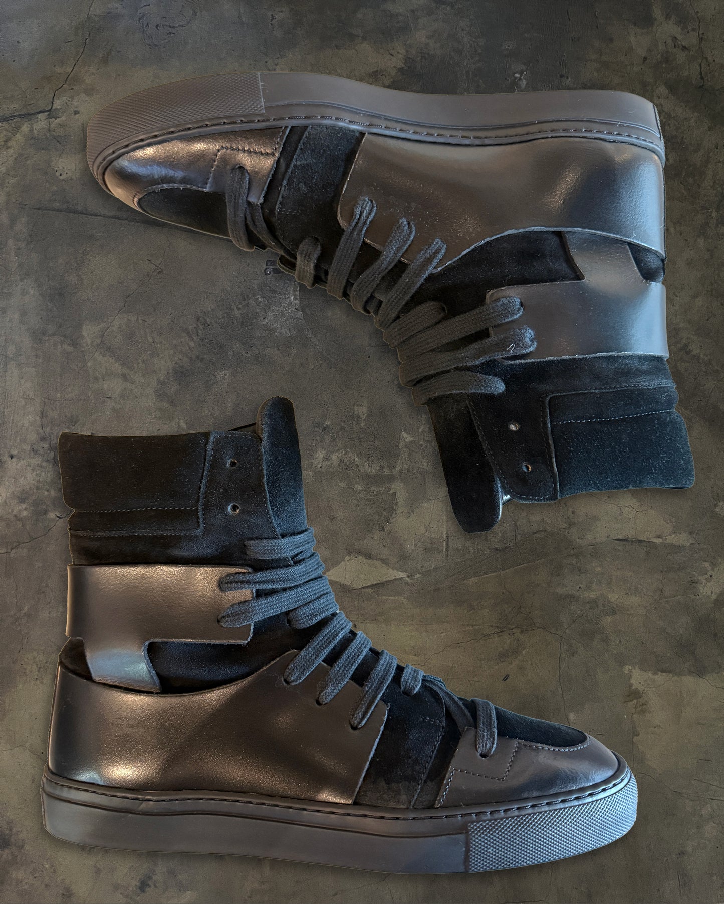 KRISVANASSCHE BLACK HIGH TOP SNEAKERS