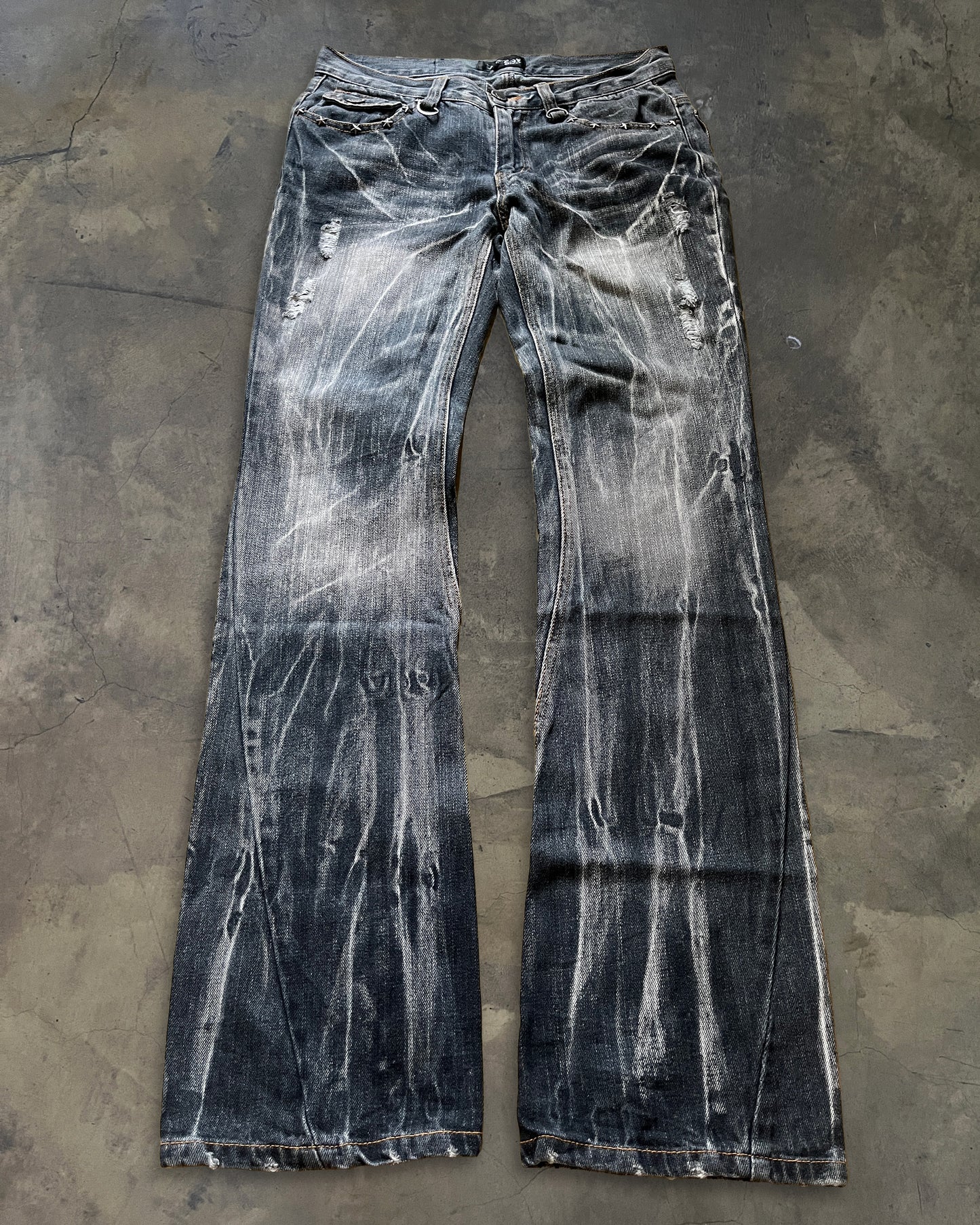 LOWBOX ACID DYED FLARED DENIM ★★★