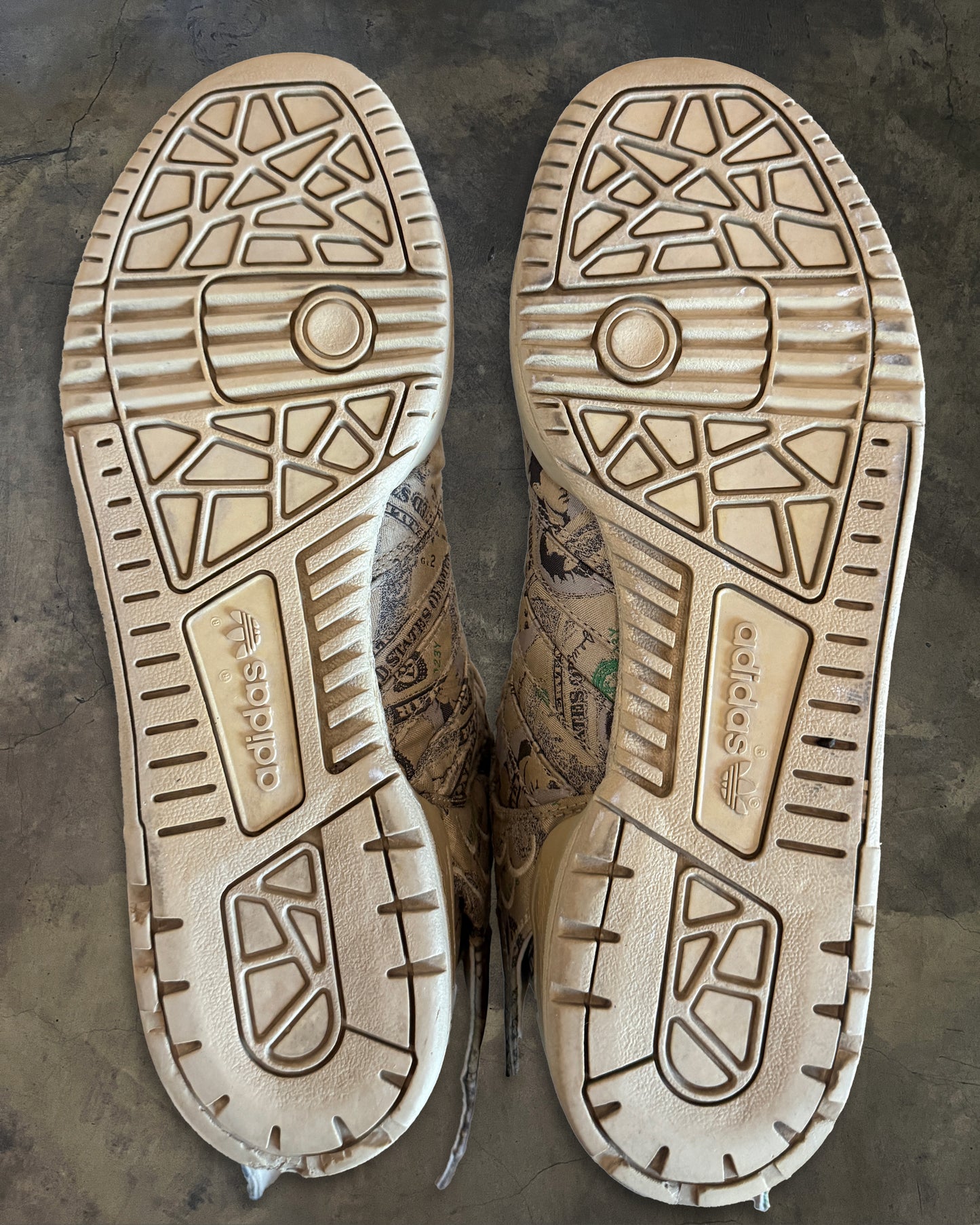 JEREMY SCOTT X ADIDAS FORUM 2.0 MONEY WINGS