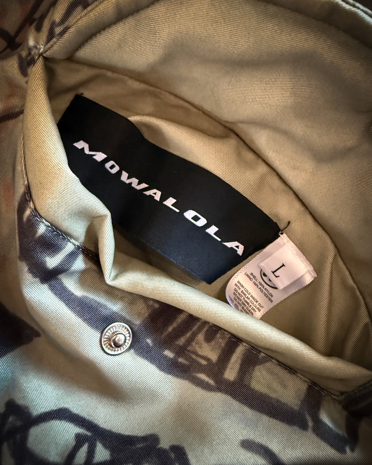 MOWALOLA GRAFFITI REVERSIBLE BOMBER L