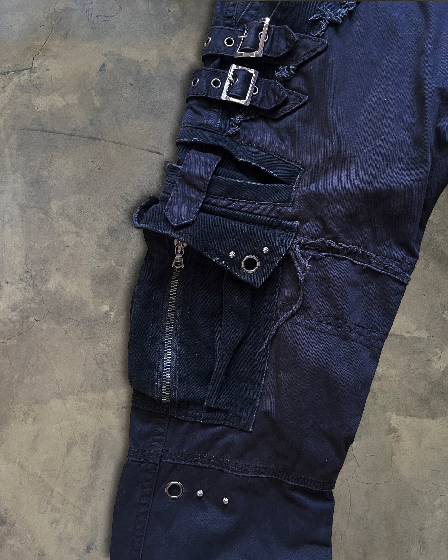 MIDAS CARGO PANTS WITH TASSLES