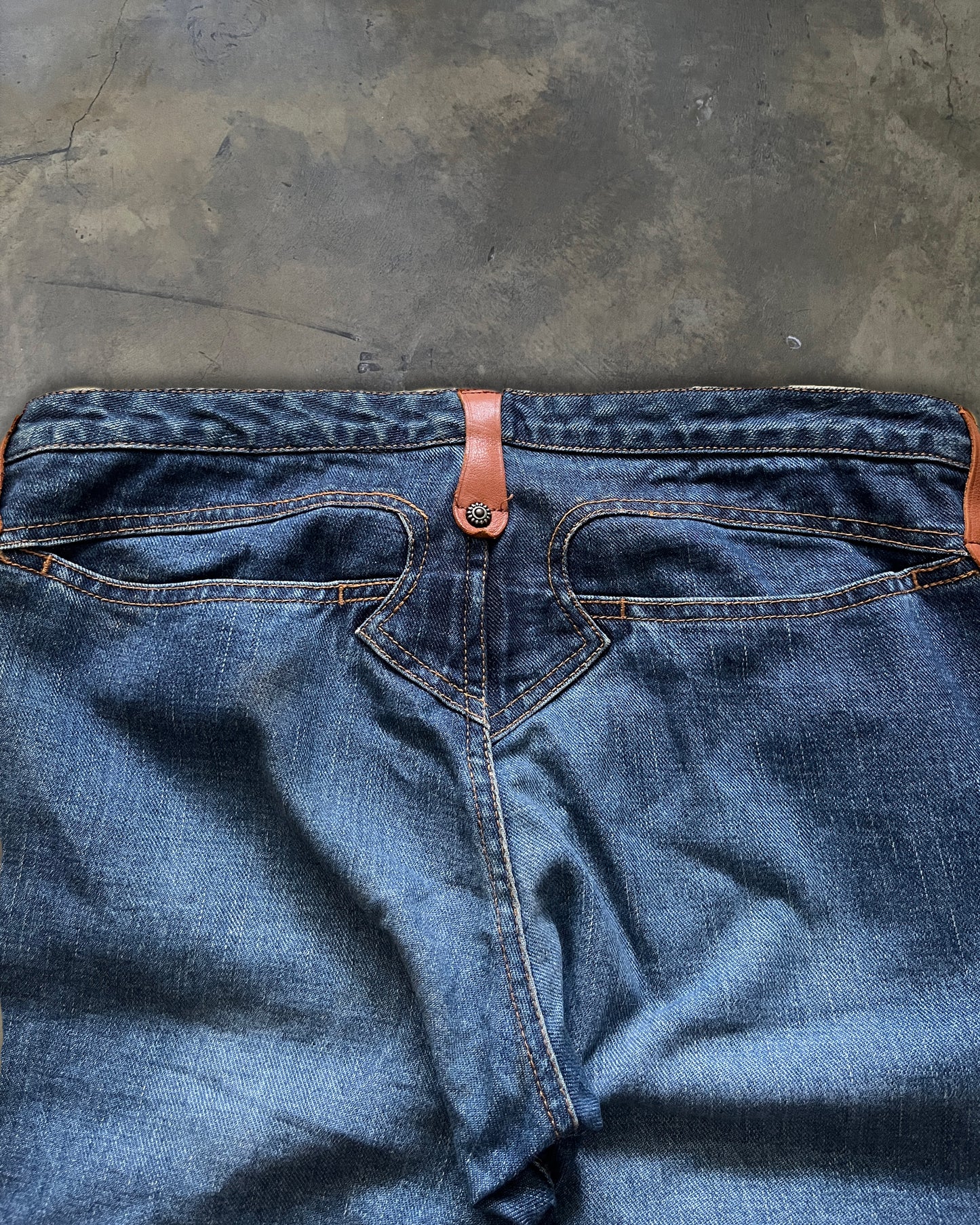 OBELISK FLARED DENIM ★★★