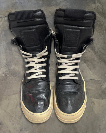 RICK OWENS AW2012 "MOUNTAIN" HIGH TONGUE GEOBASKET