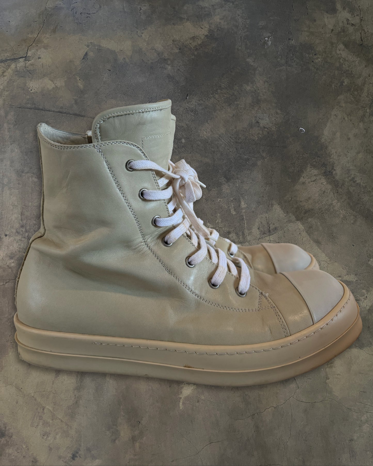 RICK OWENS FW2012 "MOUNTAIN" MILK RAMONES