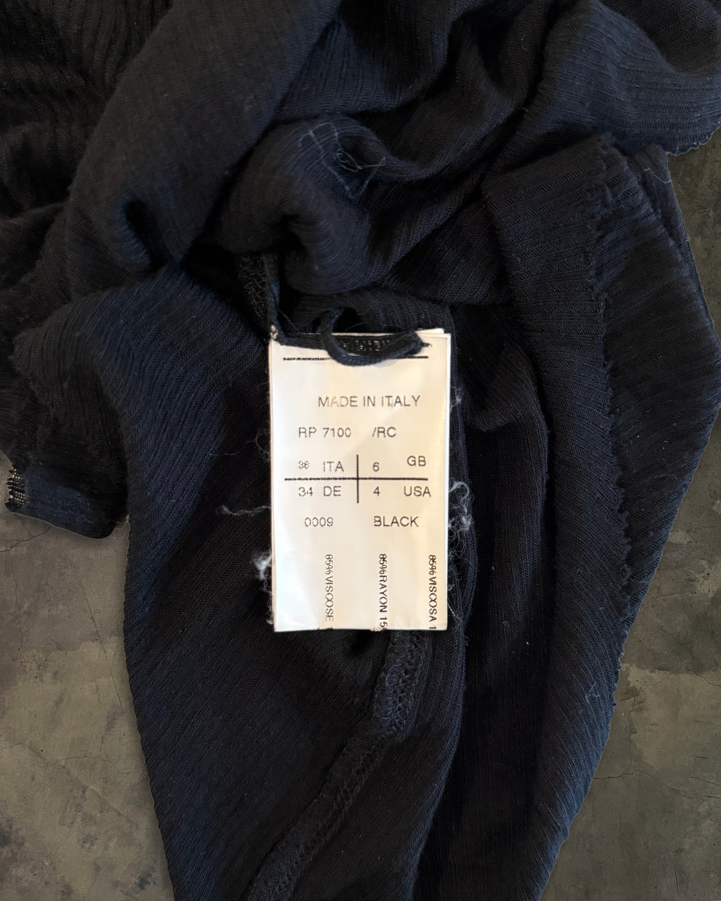 RICK OWENS SS2008 "STRUTTER" BLACK RIBBED TANK