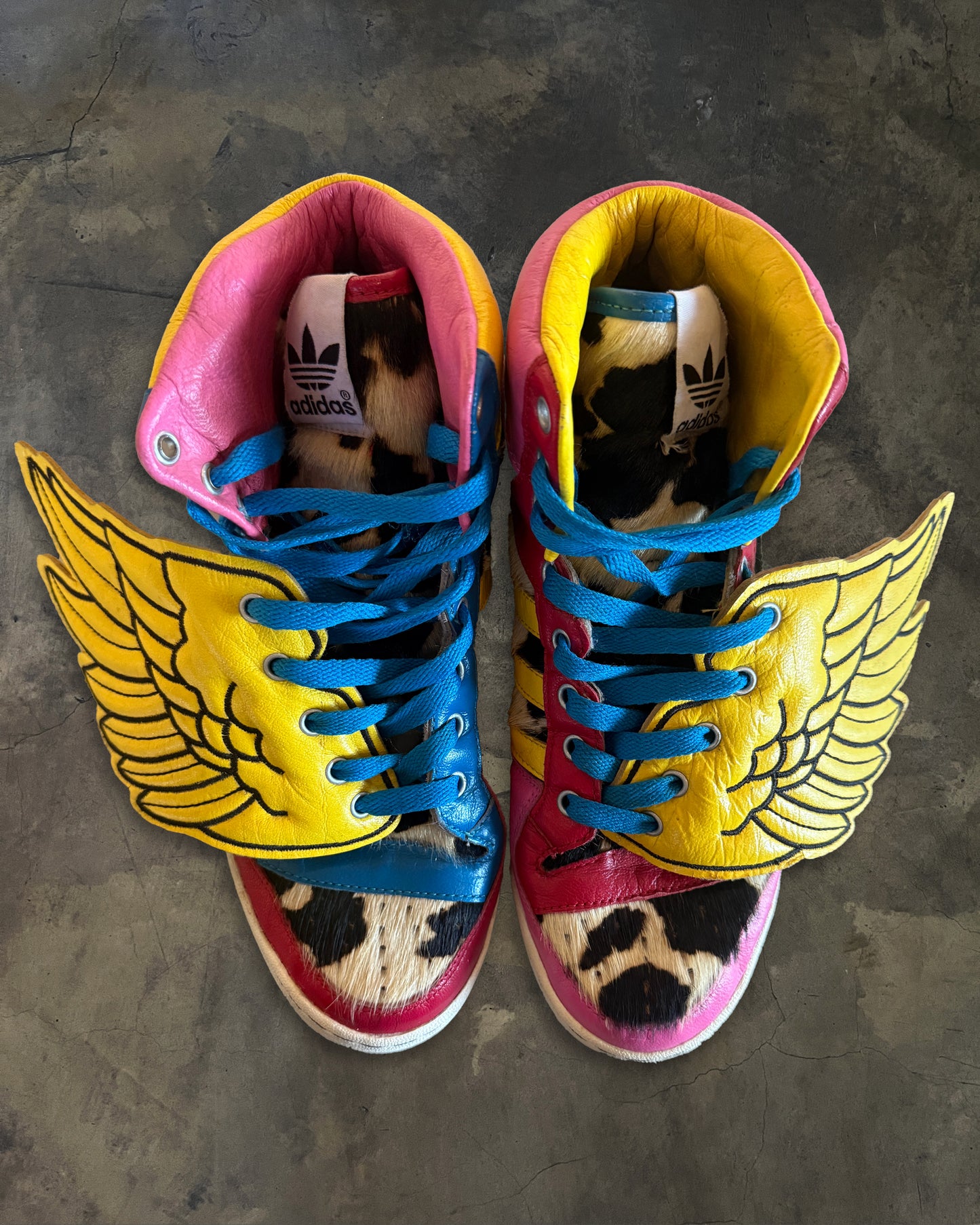 JEREMY SCOTT X 2NE1 ADIDAS WINGS