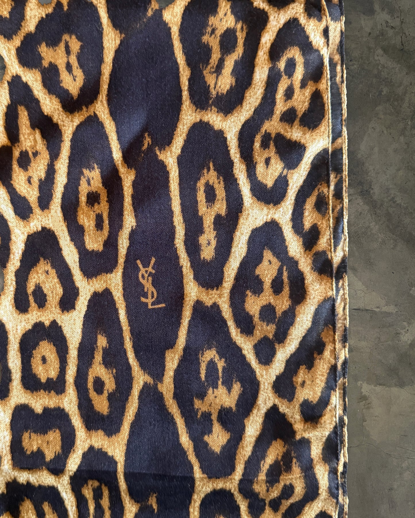 SAINT LAURENT ANIMALIER LEOPARD SCARF