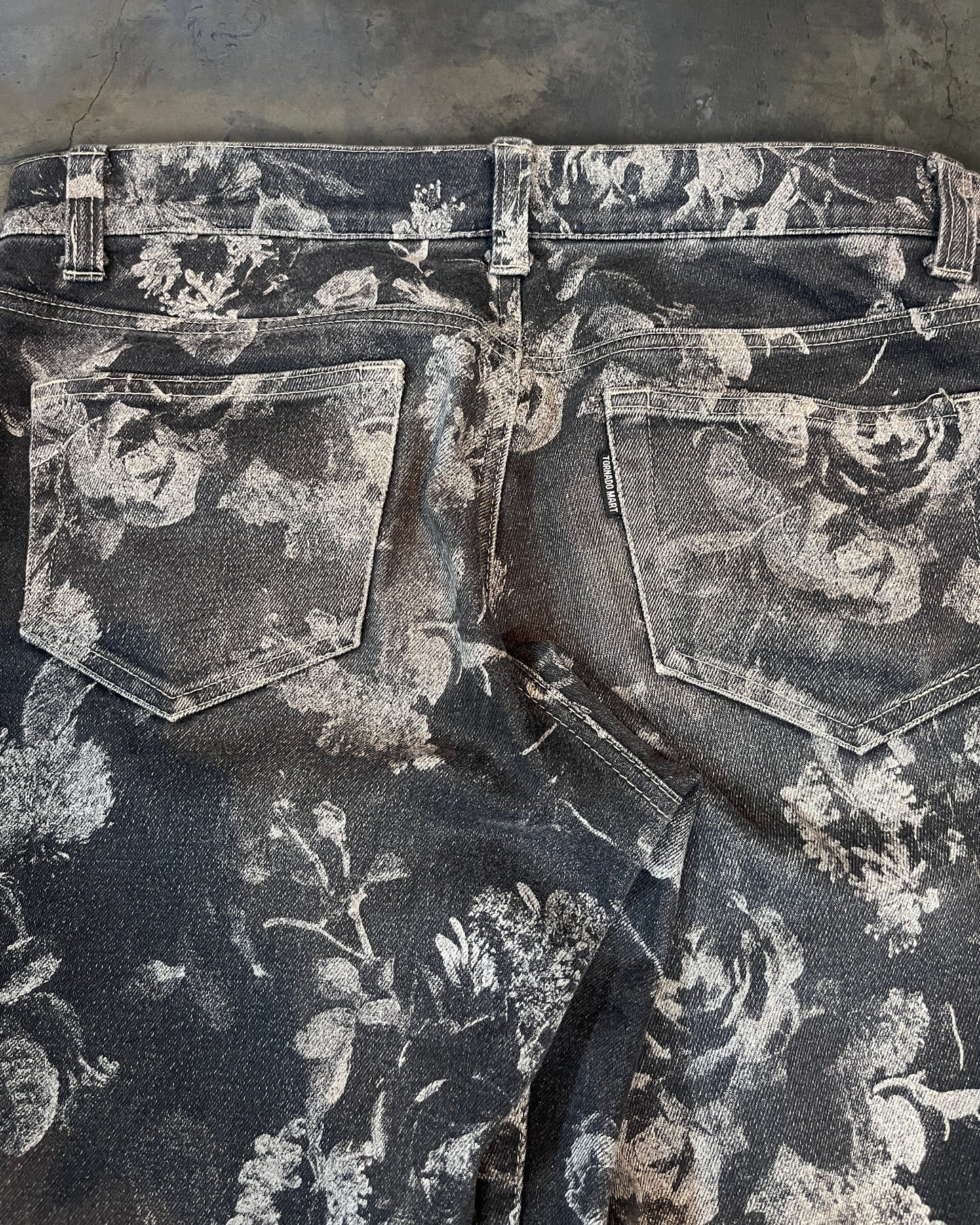 TORNADO MART FLORAL LASER ENGRAVED DENIM