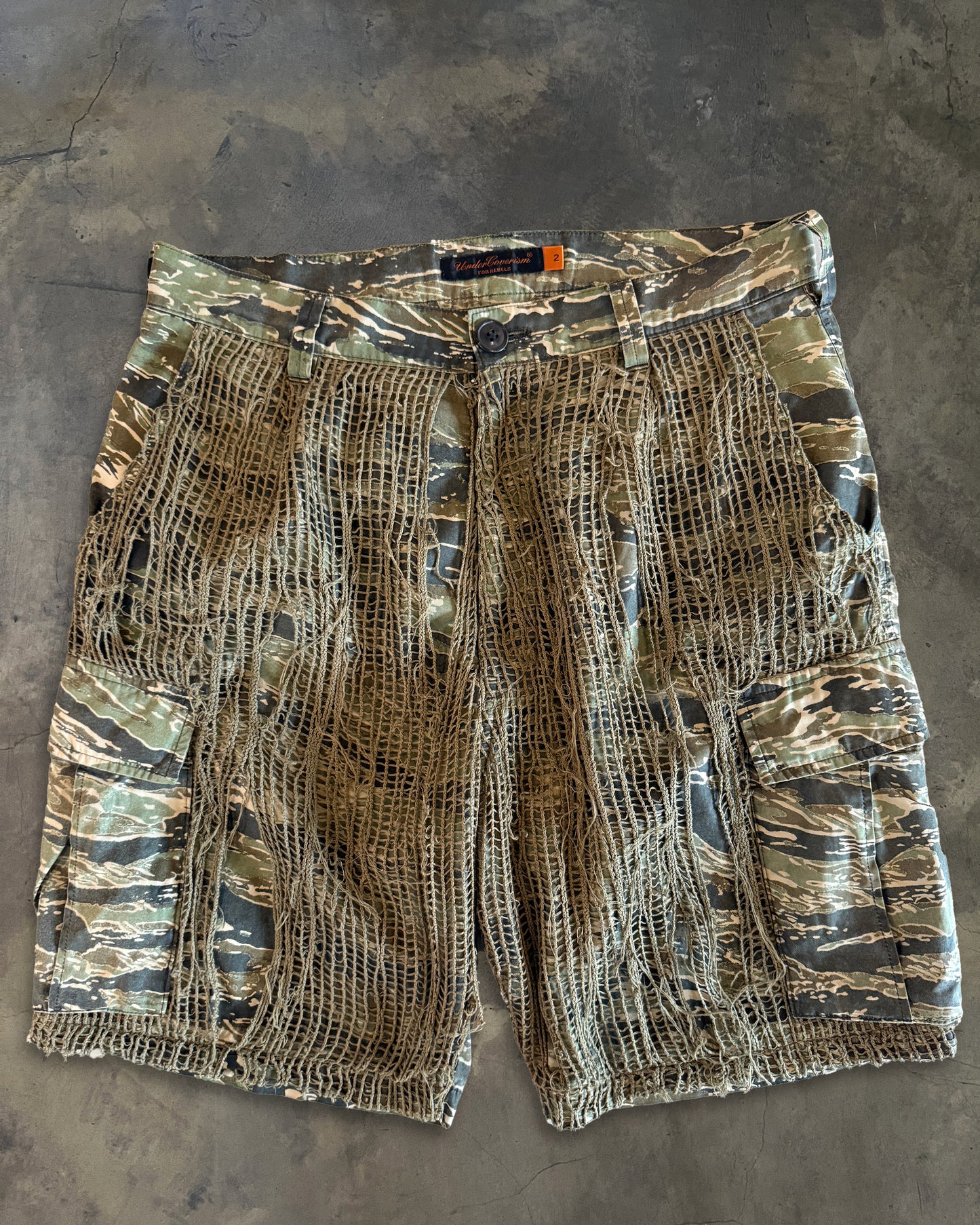 UNDERCOVER SS2003 NET CAMO SHORTS