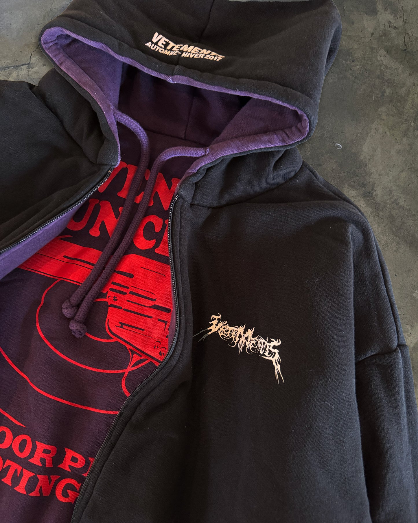 VETEMENTS AW2017 TFD/11 INCH GUN CLUB REVERSIBLE HOODIE