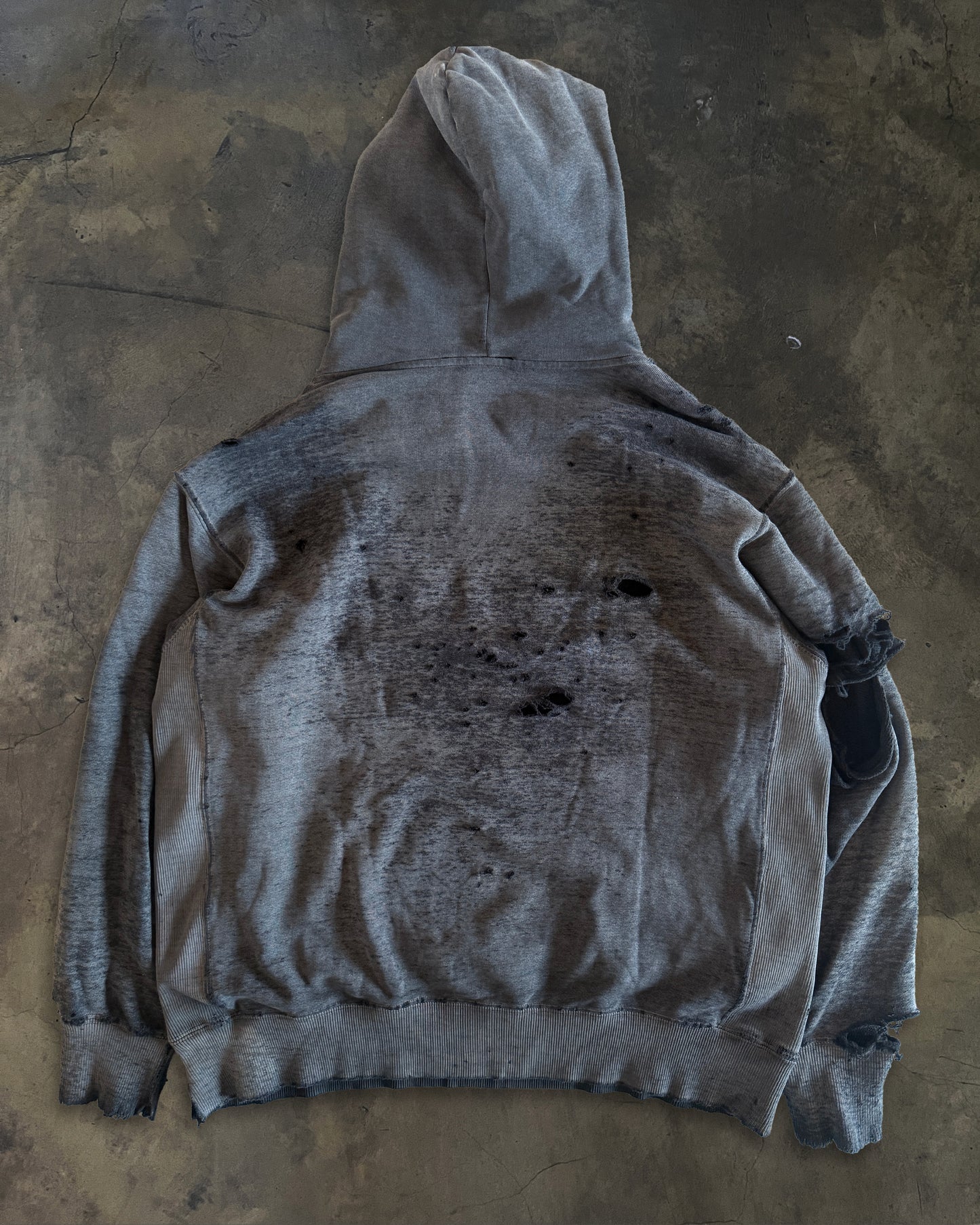 90s SCOMMESSA THRASHED HOODIE