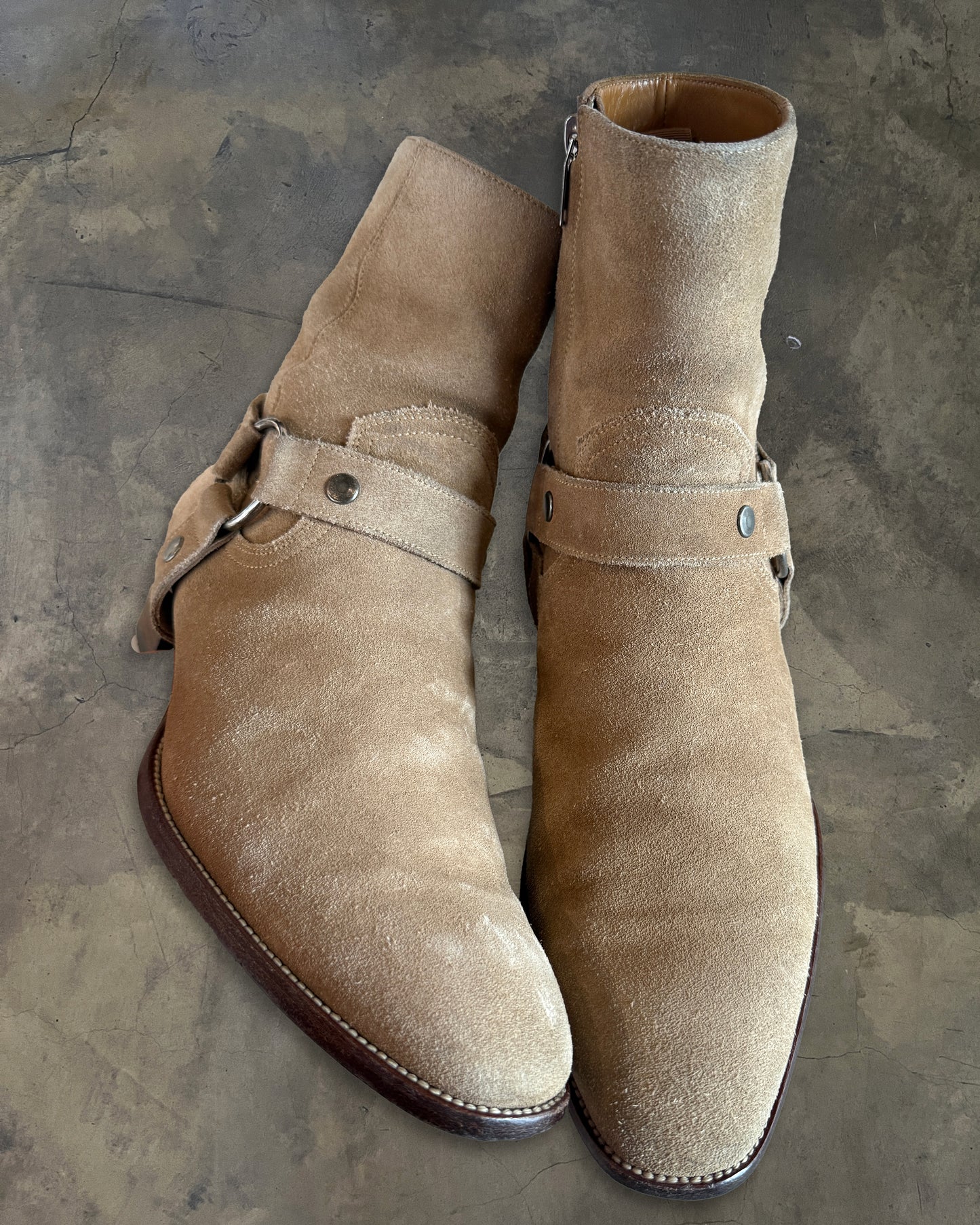 SAINT LAURENT BROWN SUEDE WYATT