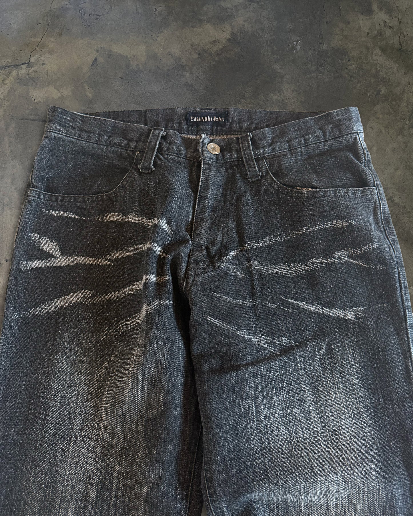 YASUYUKI ISHII FLARED CLAWMARK DENIM